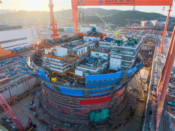 亚洲首艘圆筒型“海上油气加工厂”主体建造完工：储油量达6万吨  第1张