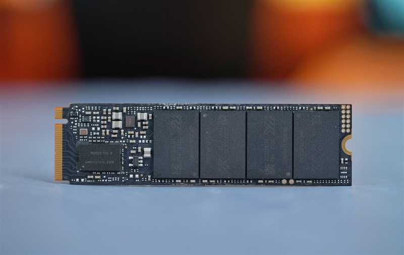 最强无缓存PCIe 4.0 SSD之一！长江存储致态TiPlus7100 4TB评测：满盘写入缓外2.3GB/s