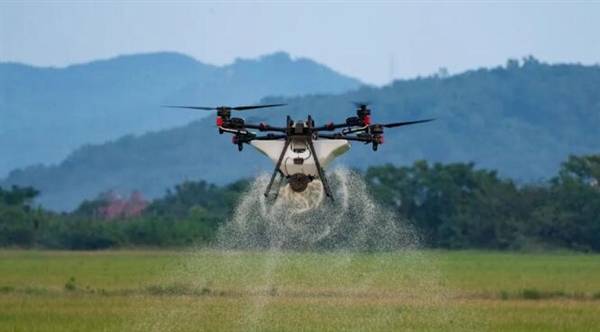 刷新行业标准！极飞新款农业无人机最大载重70公斤  第1张