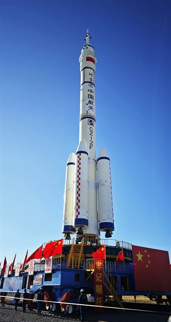 抢先美国！中国第三次成功发射可重复使用航天器：多了一项任务