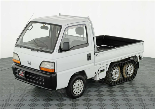性能超越奥迪“夸戳”！本田推出雪地专用小卡：采用6×6履带驱动