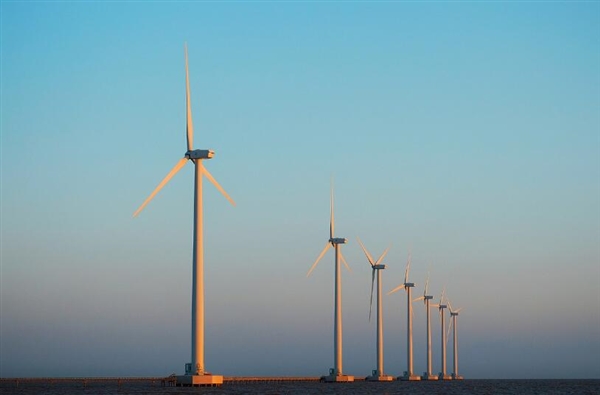 国家大型风电基地310万千瓦风电项目投产：年发电量超100亿千瓦时  第1张