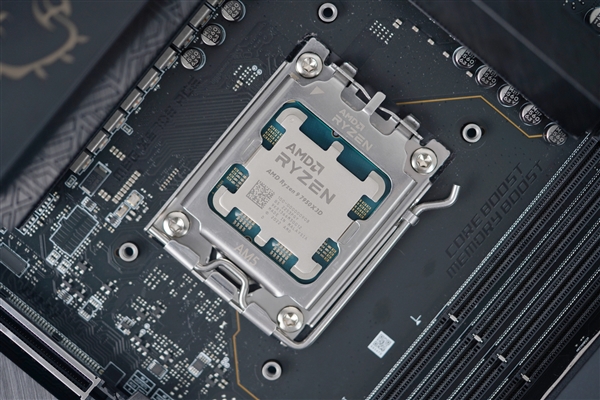 Intel、AMD新主板还得等大半年：又要换接口了！  第1张