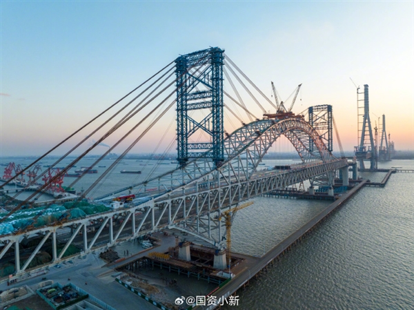 世界最大跨度斜拉桥！常泰长江大桥天星洲专用航道桥合龙  第5张