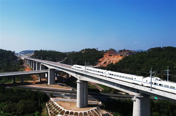 “龙龙高铁”龙岩至武平段今日开通运营：时速250公里  第1张