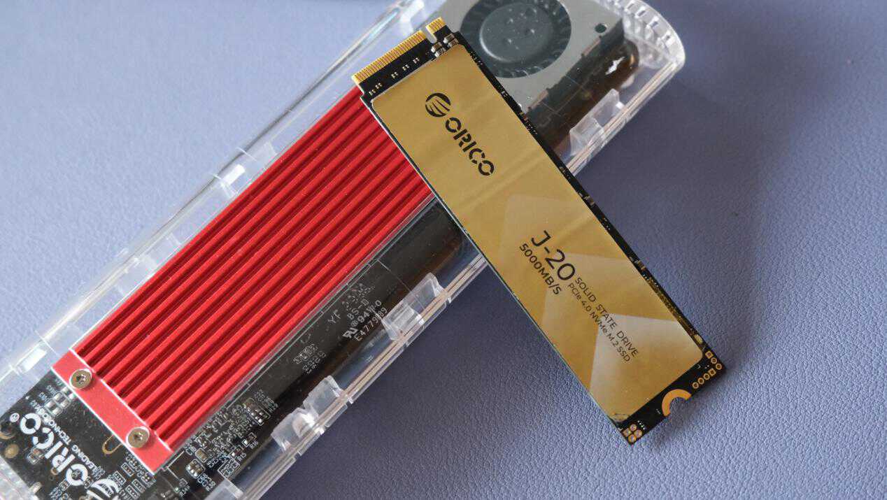 G4560处理器选硬盘：传统机械vs固态SSD，谁更胜一筹？  第2张