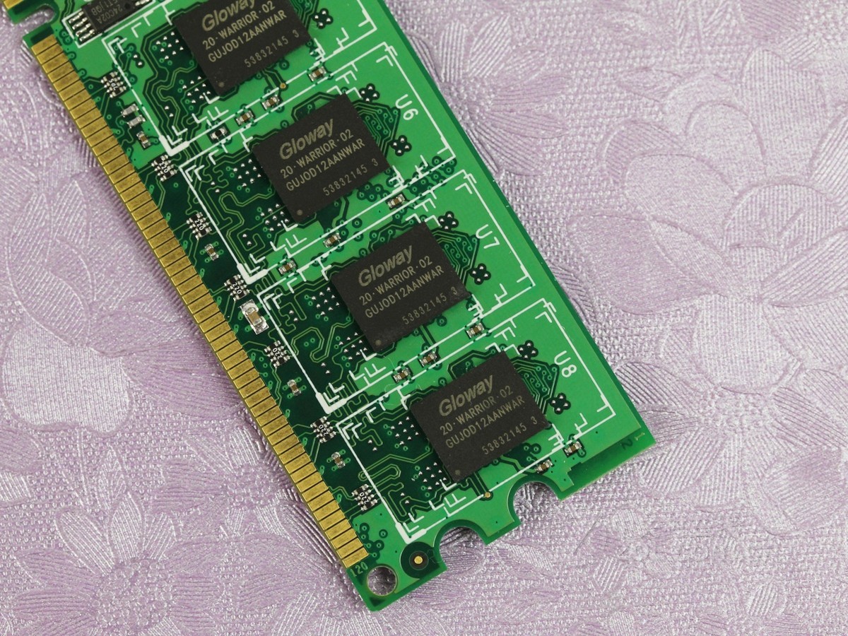 ddr2用的什么cpu DDR2 内存：突破与挑战，引领计算机硬件发展的新潮流  第2张