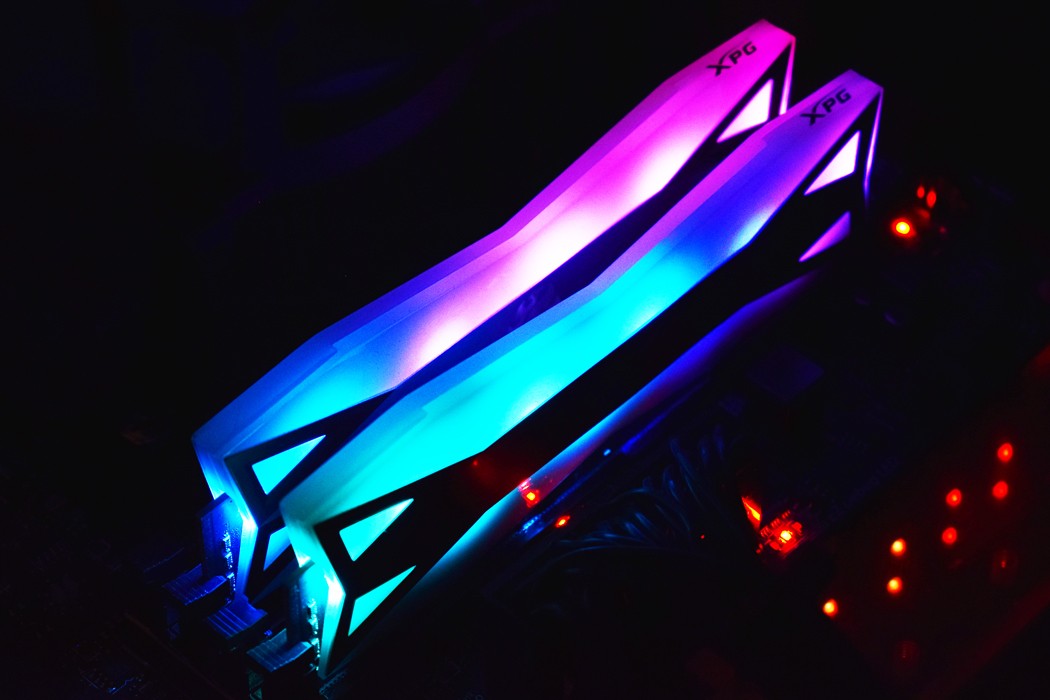 DDR4 内存：从主流到特效，RGB 灯效引领时尚潮流  第3张