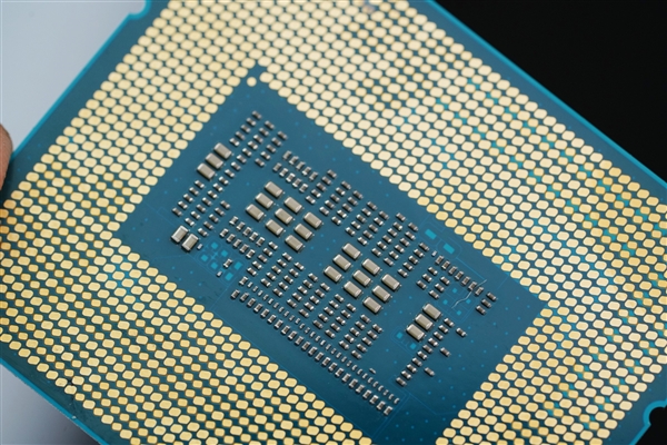 10核心16线程 Intel酷睿i5-14400处理器图赏  第10张