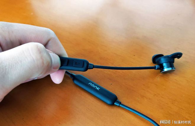 3.5mm耳机插孔 vs. USB-C接口：如何选择手机音频连接方式？