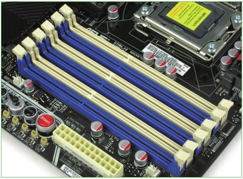 DDR3内存插口：速度飞跃，耗能降低，如何选择？  第3张