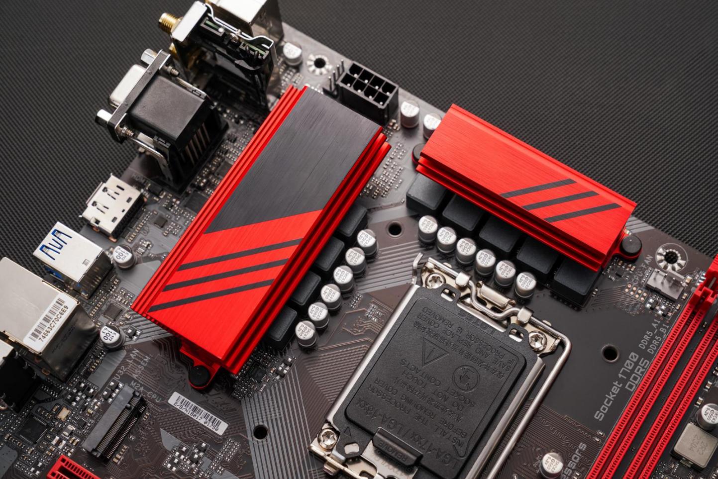 hyperx fury ddr4 揭秘HyperX Fury DDR4内存：性能独步，外形惊艳，你值得拥有  第8张