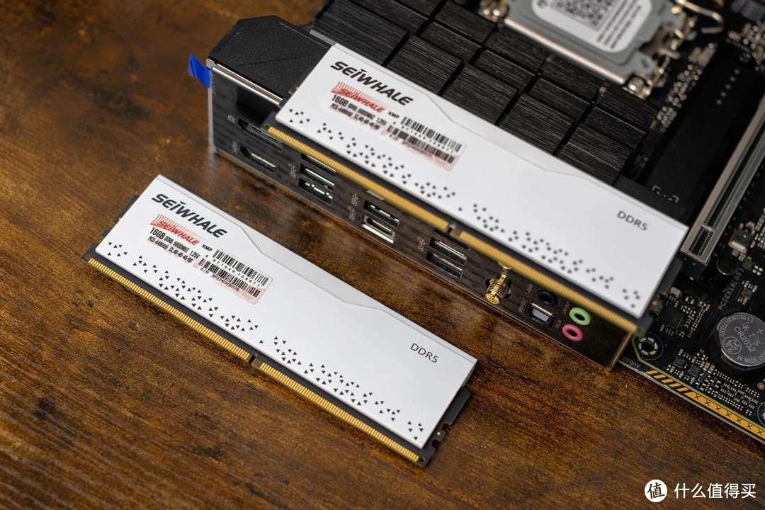 海力士 DDR5 普及型内存条：速度与激情的全新体验  第2张
