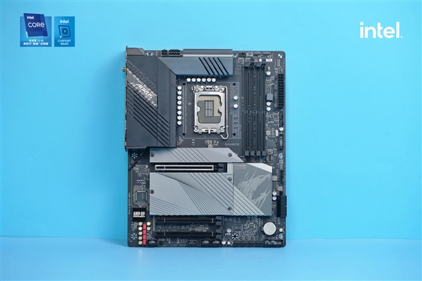 B660 主板与 DDR3 内存：电脑性能提升的完美组合  第1张