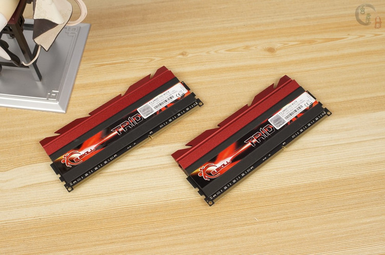 ddr4 与ddr3 区别 DDR4 与 DDR3 的速度较量：谁是真正的赛道王者？  第7张