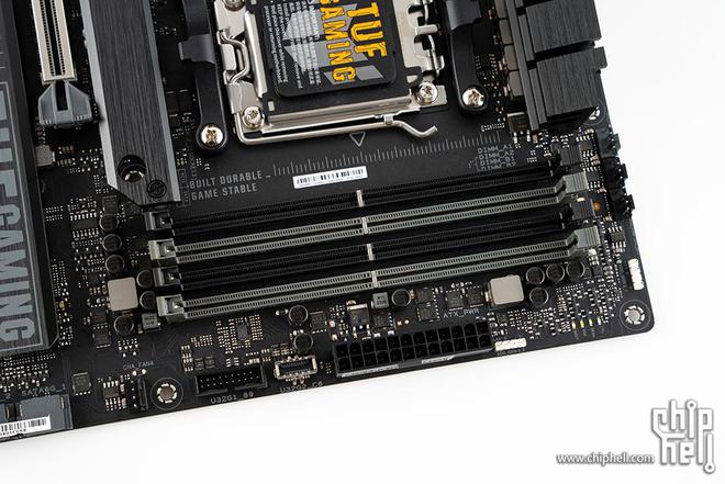 DIY必备！B150M-D DDR4主板：稳定性能+多功能应用，超值之选  第3张