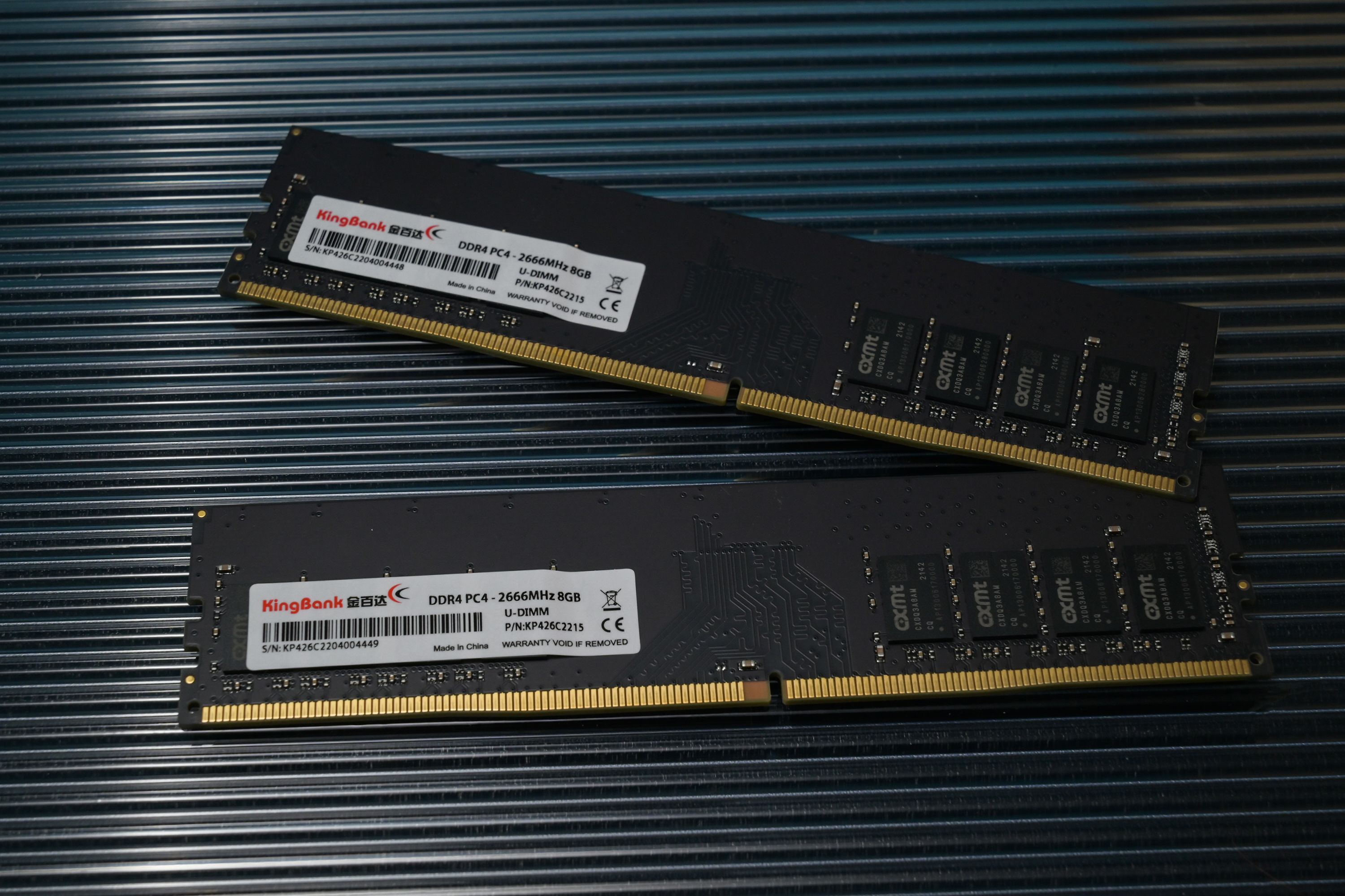 DDR3 和 DDR4 内存辨识：频率、电压、外观细节大揭秘  第4张