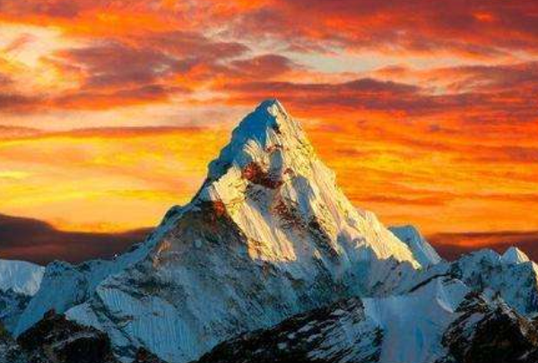 全球最高山峰珠穆朗玛峰实现 5G 网络全覆盖，技术创新与探险精神的伟大胜利  第2张