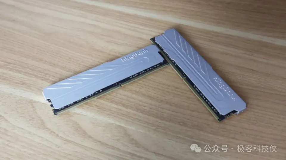 DDR3 内存：计算机性能的重大飞跃，最大容量高达 16GB  第2张