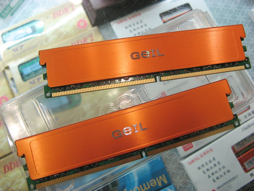 DDR2 内存条最大容量究竟是多少？受多种因素影响  第6张