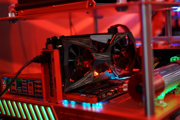 AMD-V：虚拟化利器！硬件加速助力提升性能与效率  第4张