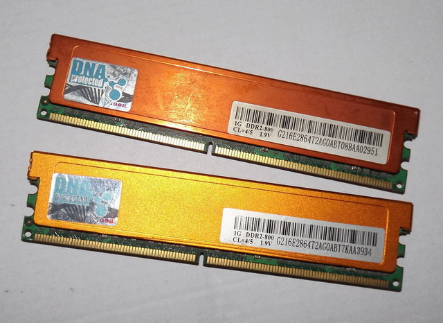 两个ddr2不兼容 新电脑安装 DDR2 内存条竟频繁蓝屏死机，选购悲剧引人深思  第4张