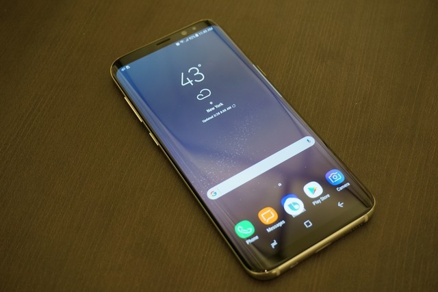 安卓 8 系统手机推荐：三星 Galaxy S9 的性能、安全与智能特性解析