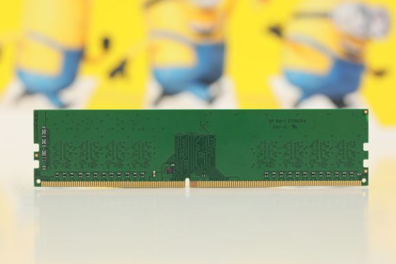 电脑发烧友亲测：紫光 DDR4 内存，速度与快感的极致体验  第4张