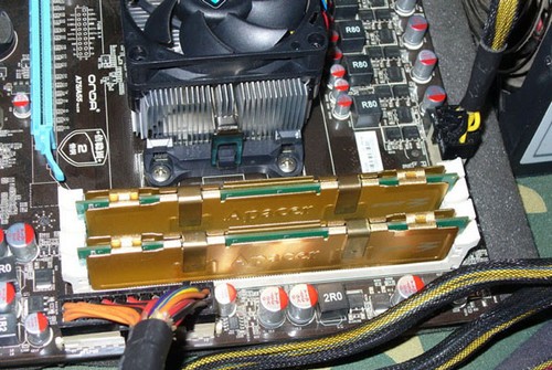 升级电脑主板，选择 DDR3 内存条，体验高效流畅的运行速度  第6张