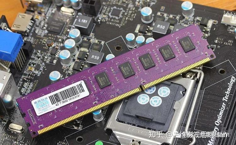 DDR5 内存：新一代计算机核心组件，性能卓越运行如飞