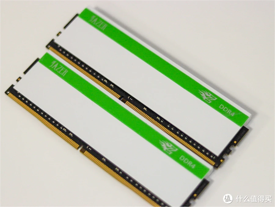 ddr4 能用在ddr3 DDR4 和 DDR3 的区别：如同苹果与橙子，切勿混插  第2张