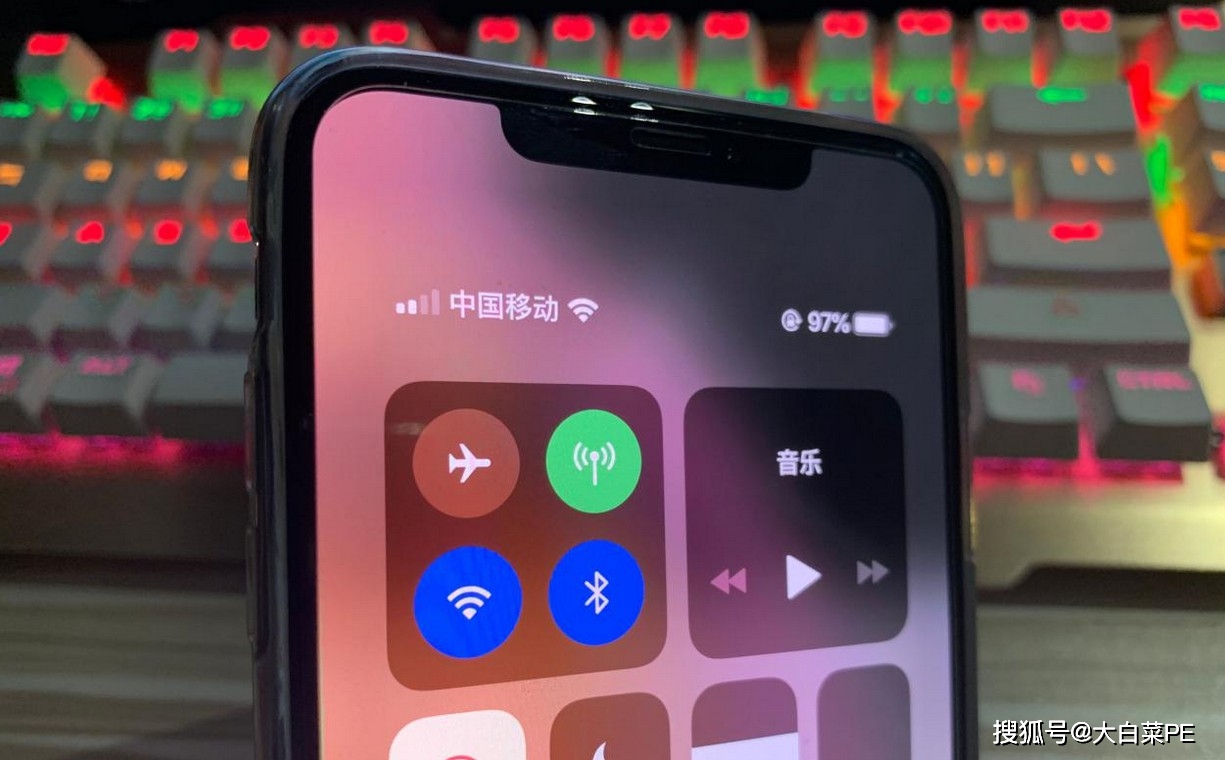 资深 iPhone 用户转投安卓阵营，体验开放系统的新奇与不便  第9张