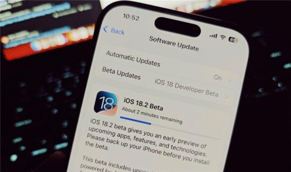 苹果 iOS 18.2 版本更新，Siri 接入 ChatGPT AI 聊天体验，解锁诸多新技能