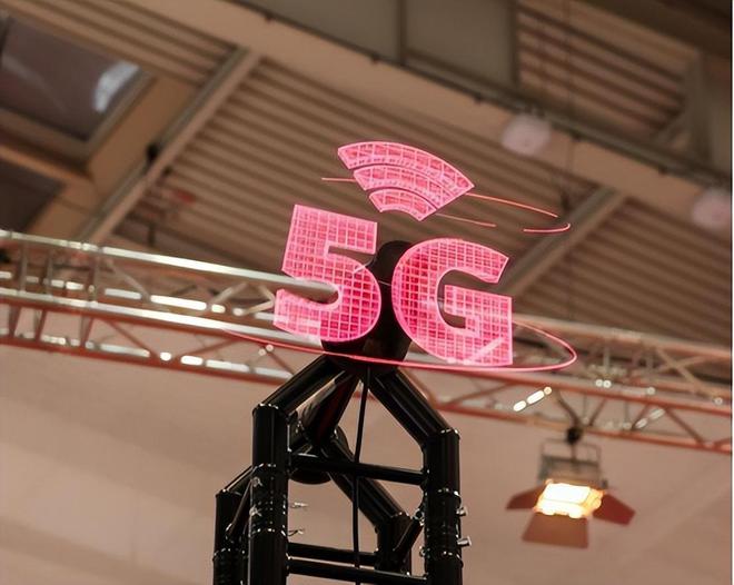 大型 5G 智能手机：引领未来的科技奇迹，带来生活深刻变革  第4张