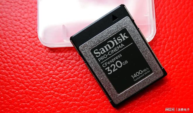 荣耀DDR4内存条：优质材料打造，卓越性能引领行业，科技展会震撼体验分享  第4张