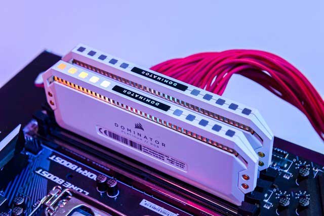 DDR4 内存速度：硬件爱好者的独特见解与升级体验  第5张