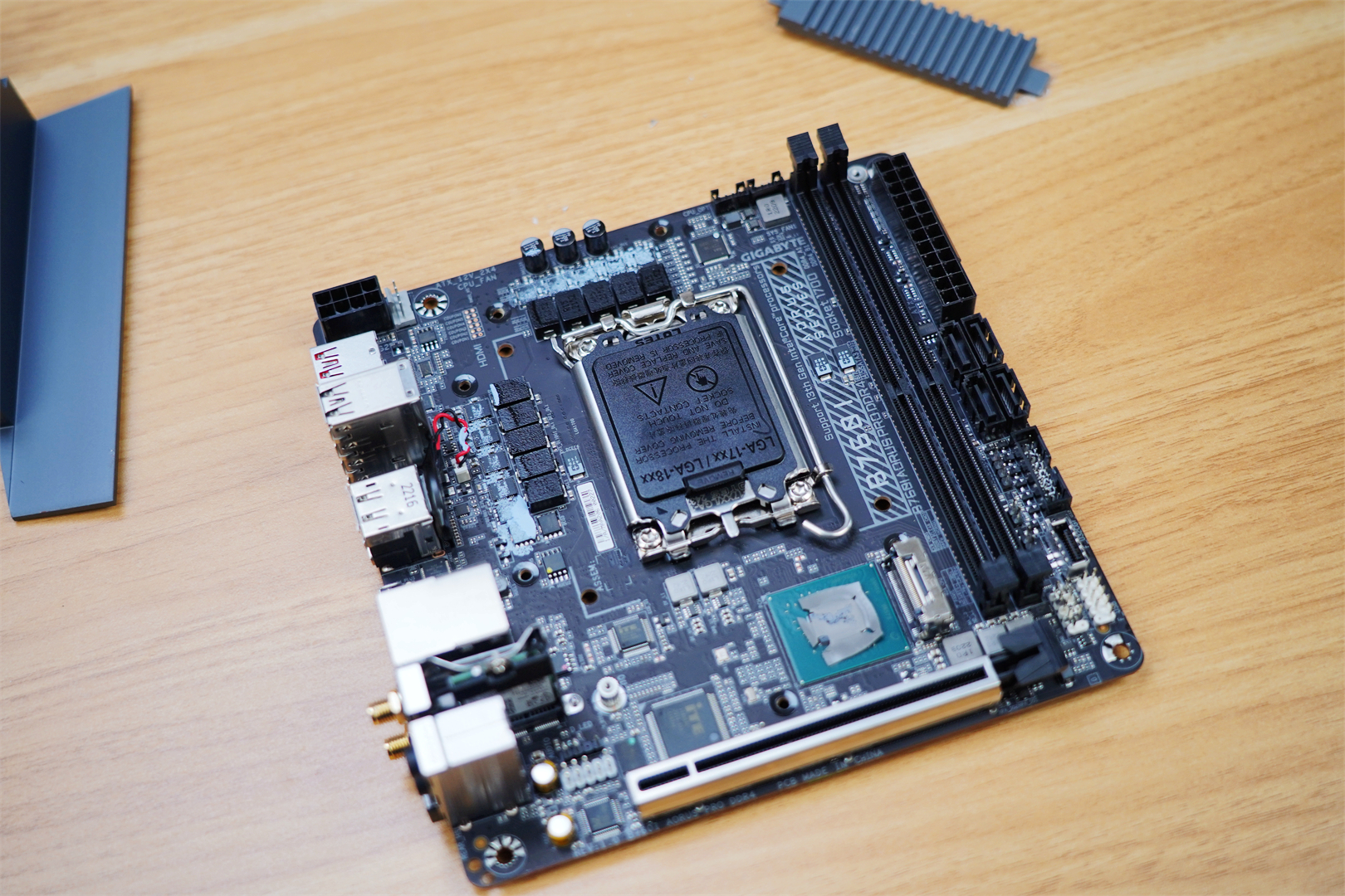 技嘉主板与 DDR4：解析其兼容性及功能特性  第6张