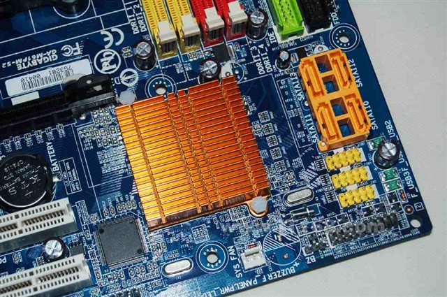 DDR2 内存条 PCB 板：科技与艺术的完美融合，承载数据传输的理想  第5张