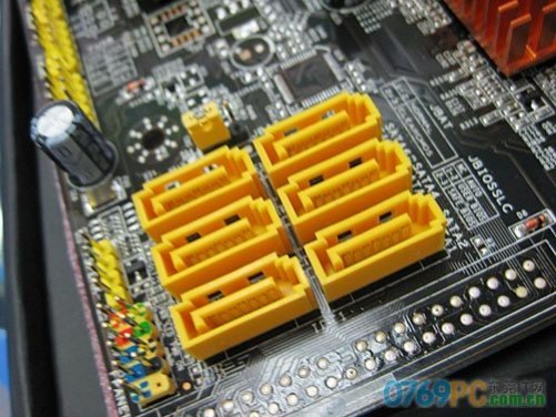 ddr3如何插在ddr2 DDR3 能否装入 DDR2 插槽？一场充满趣味与哲理的技术探险之旅  第8张