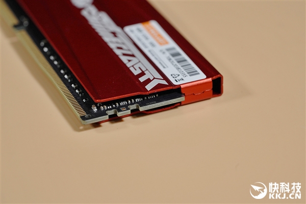 DDR40 能否应用于 DDR3 插槽？深入探讨内存标准的演进与差异  第9张