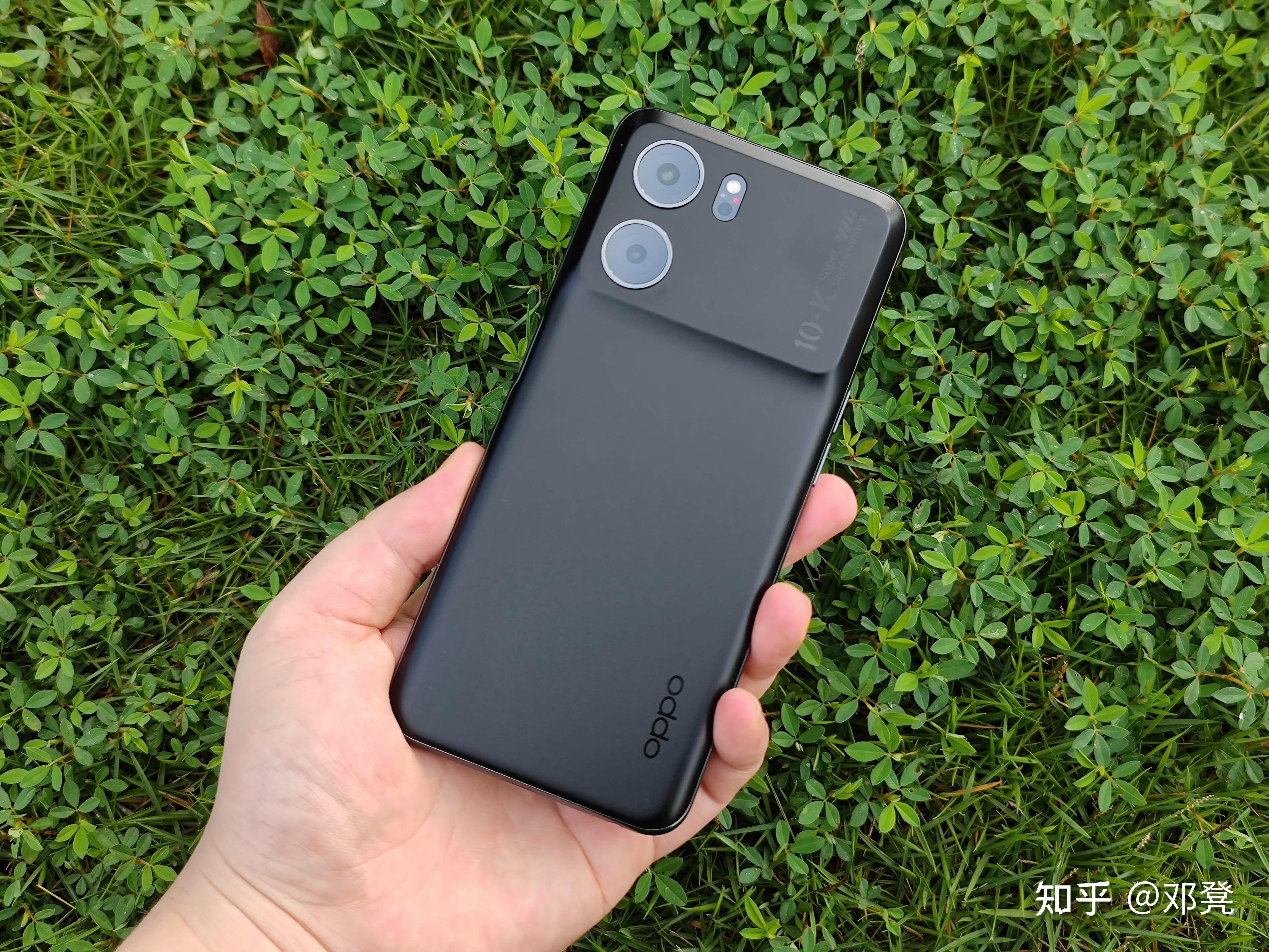 OPPO5G 手机发布，卓越设计与强劲性能引发热议