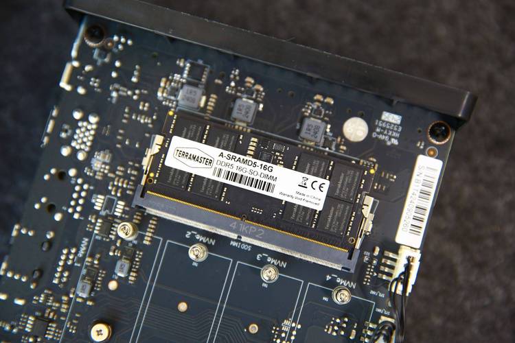 铁威马F8 SSD Plus：小体积大能量，打造你的专属私有云  第8张