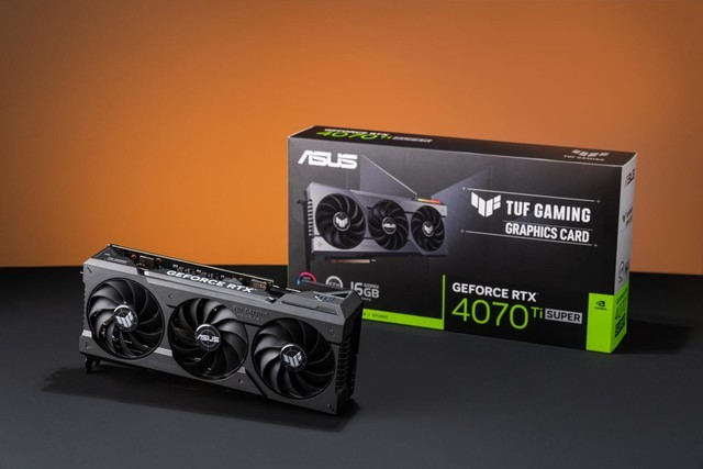 华硕GTX 1080非公版：9大散热黑科技，让你的显卡高温不再烦恼  第1张