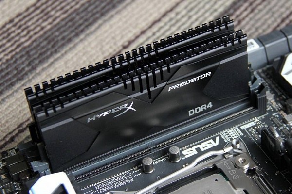 DDR42133 内存条：超越平凡的巅峰之作，带你体验科技与成长的紧密关联  第1张