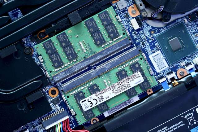 DDR4 内存笔记本电脑：性能王者，速度与激情的完美结合  第6张