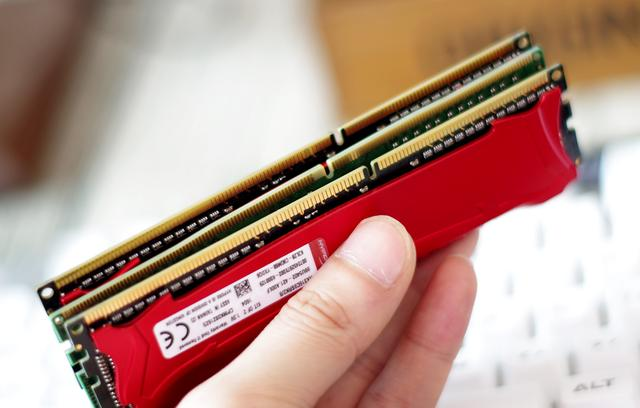 2133 ddr3 ddr4 揭秘 DDR3 与 DDR4 的竞争与变迁历程，看内存条如何引领科技革命  第5张