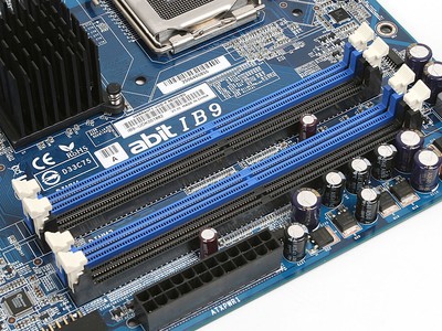 主板ddr2 ddr3 DDR2 与 DDR3：内存技术的发展与青春梦想的纠葛  第6张