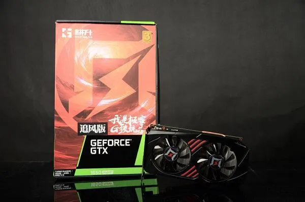 显卡大战：Titan vs 980，哪款更值得入手？  第6张