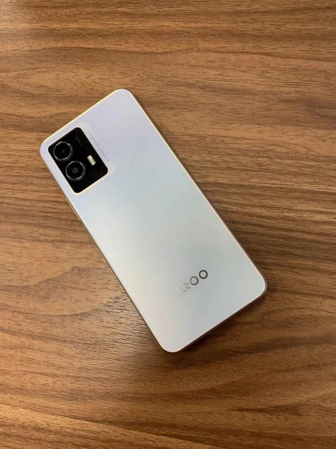 iQOO 入门级 5G 手机：性价比之王，潜力无限  第4张