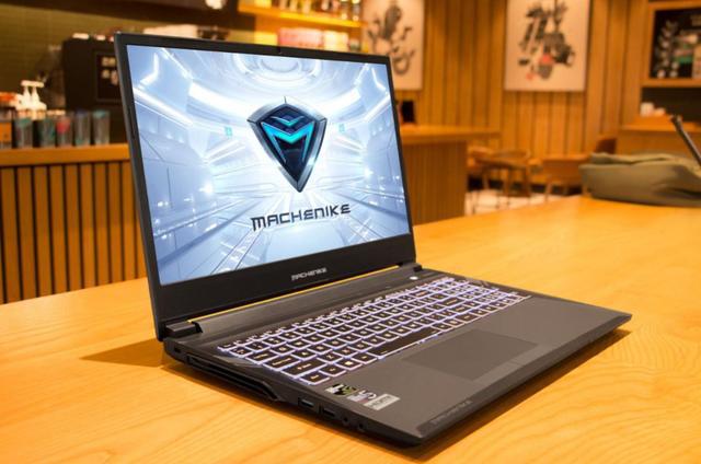 搭载 i56200u 处理器及 GT940 显卡的电脑：科技魅力与温暖陪伴的载体  第8张